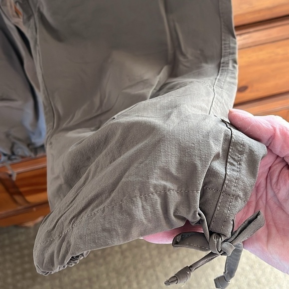 NWOT Patagonia Women’s Brown Capris With Pockets Size 12 - Picture 2 of 10